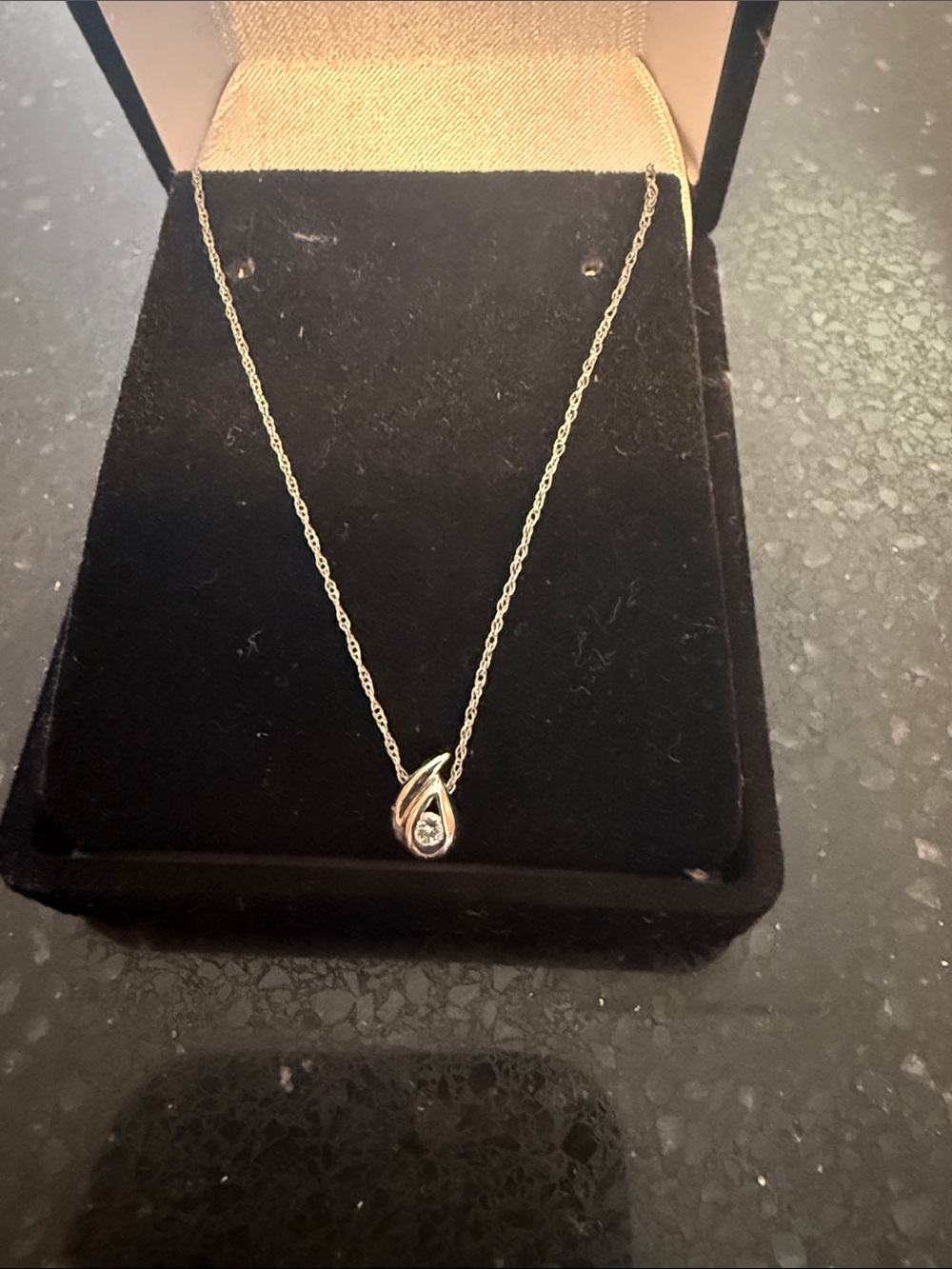 18k white gold pear shaped diamond pendant w 14k gold chain necklace minimalist